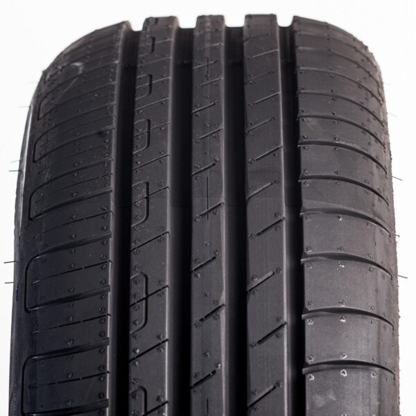 GOODYEAR 205/55 R16 EfficientGrip Performance