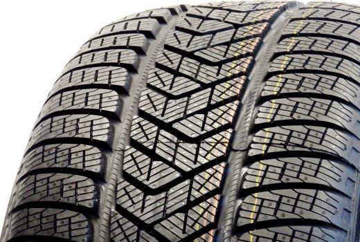PIRELLI  235/65 R17 108H